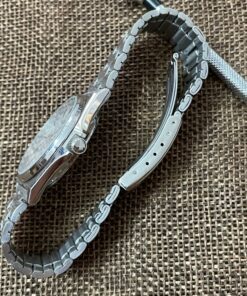 dong ho Seiko 7N43-7180 cu chinh hang